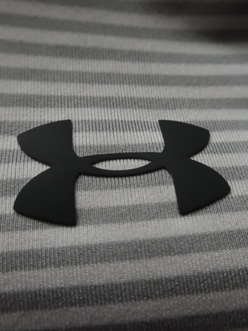 Under Armour Gray Striped Performance Stretch Polo (M) OMG!! ⛳️ 😎